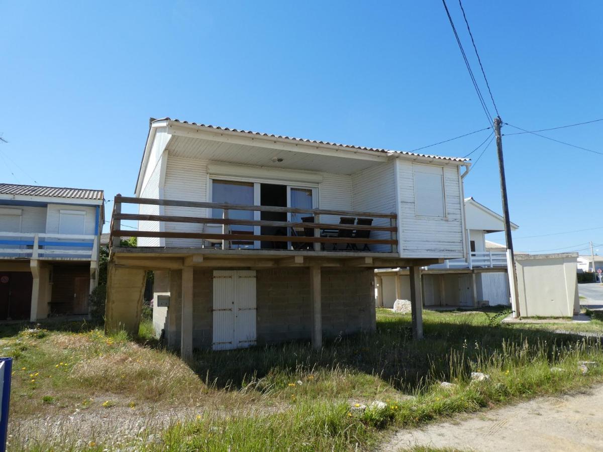 Un Chalet En Bois A La Plage جرْويسا المظهر الخارجي الصورة